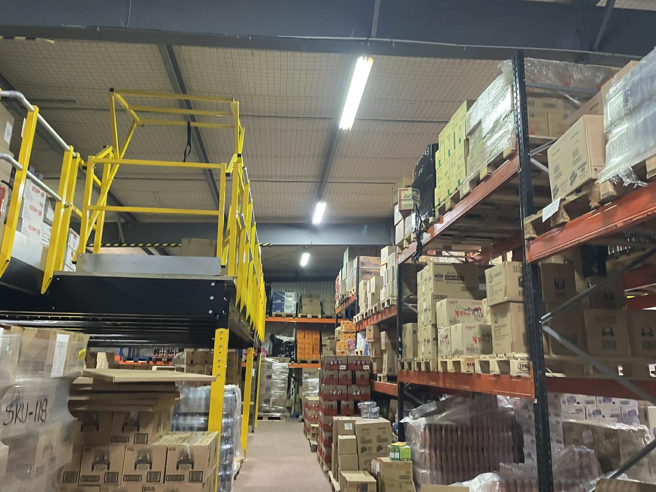 Local d'activité Saint-Quentin-Fallavier 1050m² Vente local d'activité Saint-Quentin-Fallavier Isère OVACT2317712 3